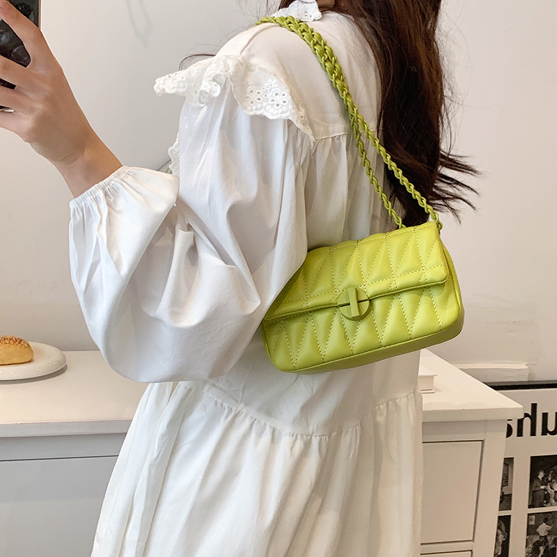 MOODS Embroidery Thread Chain  - Luxury Bags On Sale ulasan dan harga